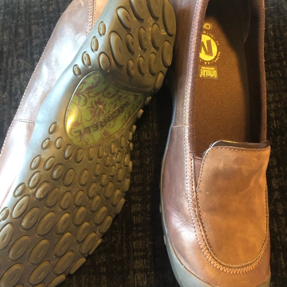 Orthaheel Women's Brown Slip-On Loafers by Merrell